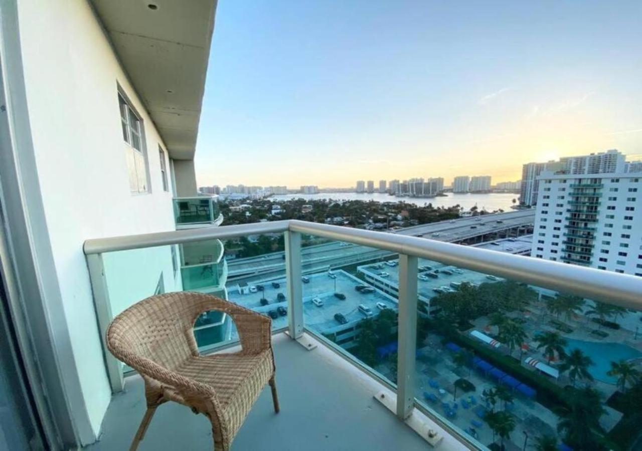 Zen Vacation Rentals Modern Penthouse Across Ocean Miami Beach Extérieur photo